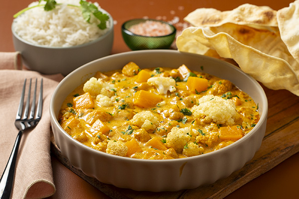 Creamy Veg and Chickpea Curry with Pappadums